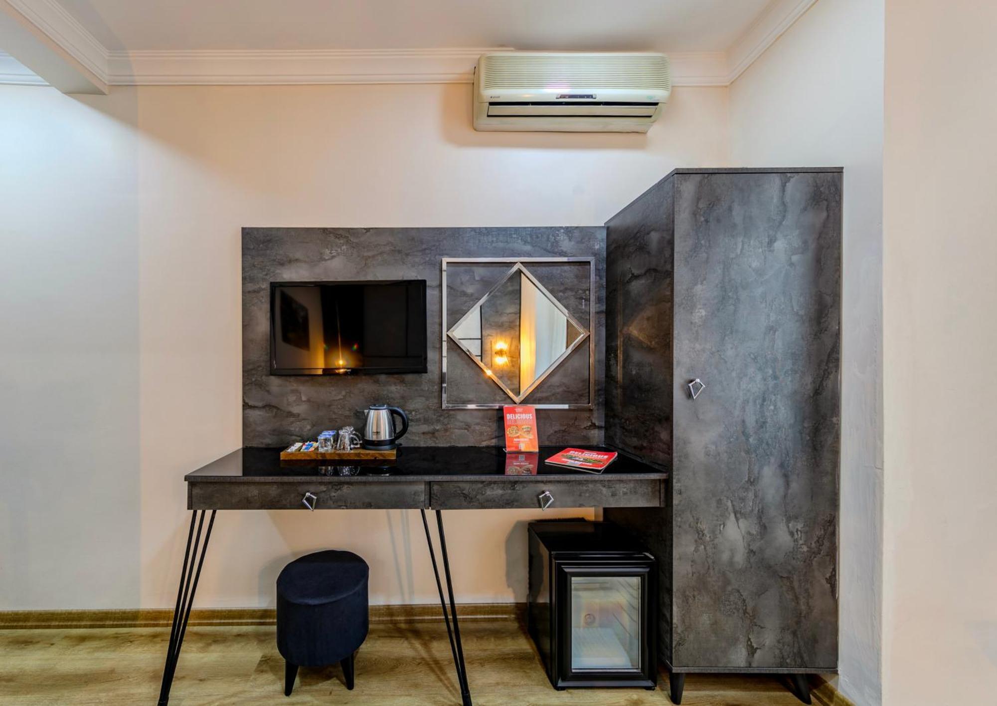 La Pazza Suites Provincia di Provincia di Istanbul Esterno foto
