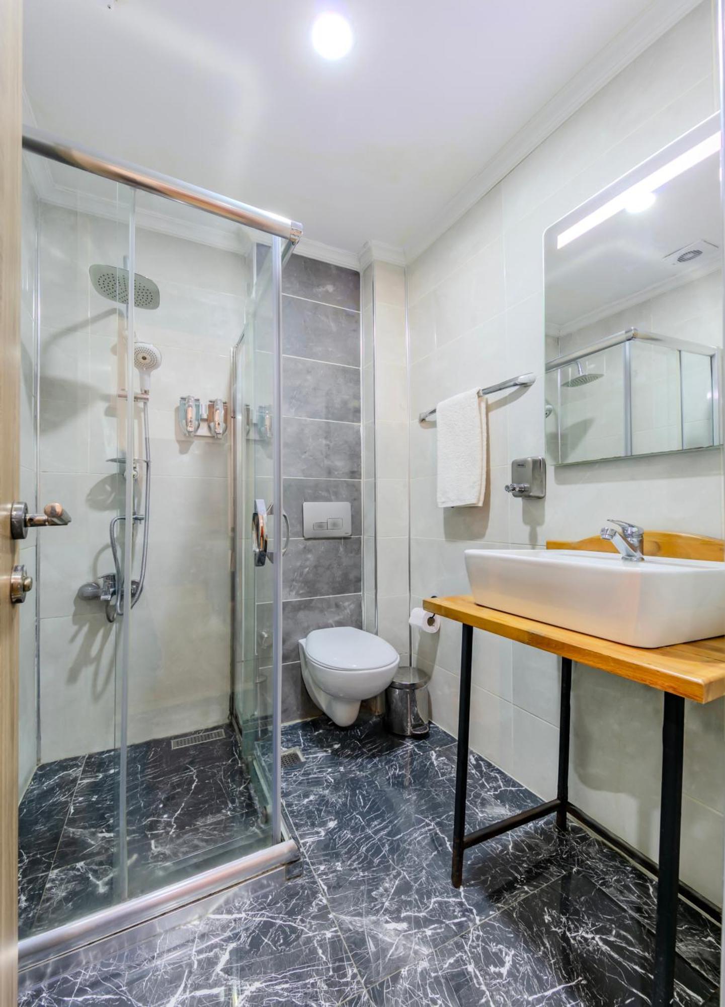La Pazza Suites Provincia di Provincia di Istanbul Esterno foto
